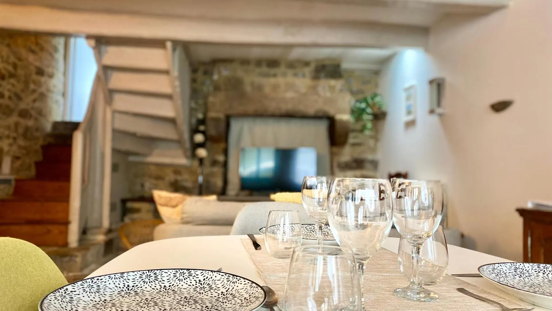 Les Volets Blancs Villa Dinan